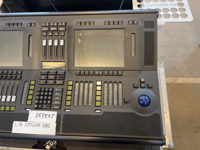 1290238-2 Light mixer table - Martin Maxxyz (Repair object)