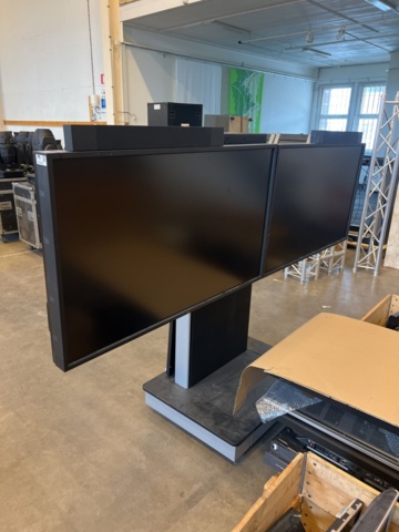 1290246-1 Monitors with floor stand 2 pcs - NEC Multisync LCD5220