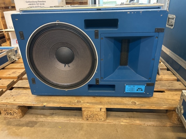 1290145-2 Speakers 2 pcs - Stage Accompany Blue Box PMS 5000