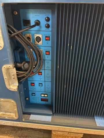 1290145-6 Speakers 2 pcs - Stage Accompany Blue Box PMS 5000