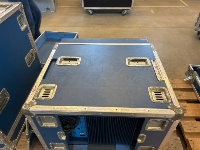 1290145-11 Speakers 2 pcs - Stage Accompany Blue Box PMS 5000