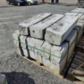 1094318-1 1 pallet Granite curbstone GF1 Radius 10m