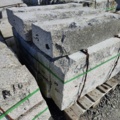 1094318-8 1 pallet Granite curbstone GF1 Radius 10m