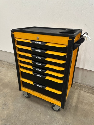 1324834-3 Tool trolley with tools Ironside