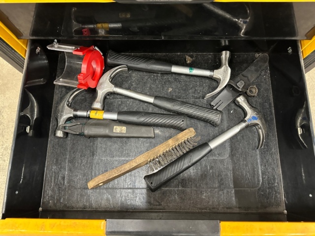 1324834-11 Tool trolley with tools Ironside