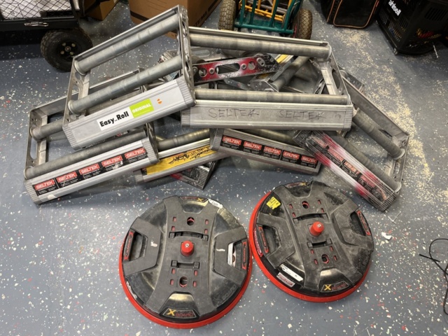 1350448-1 Unwinding cradle/cable unwinder 11 pcs