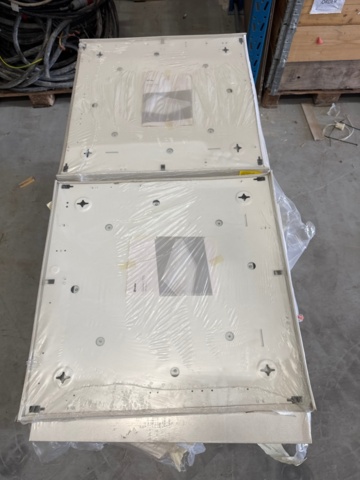 1353578-2 Pallet with LED luminaires - Glamox