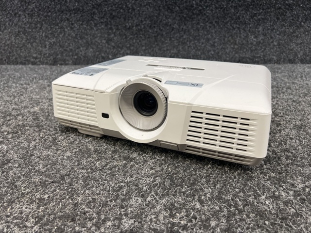 1354591-1 Projector Mitsubishi XD500U