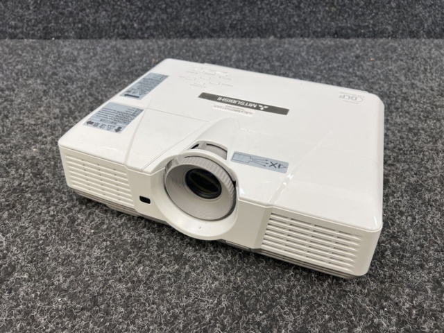 1354591-2 Projector Mitsubishi XD500U