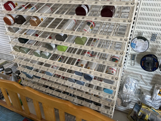 1332683-45 Reservdelslager med blandade fordonsdetaljer