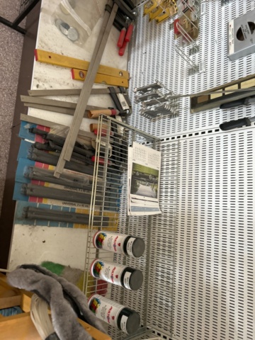 1332683-46 Reservdelslager med blandade fordonsdetaljer