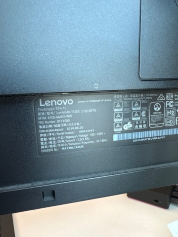 1354683-3 2 monitors, keyboard, mouse and docking station