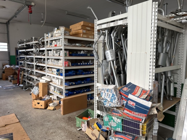 1332684-4 Spare parts warehouse - Exhaust systems and accessories