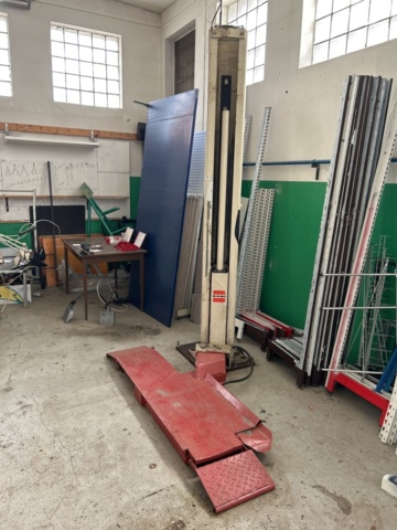 1332688-3 Two-post lift 2500 kg - Koni KO 2025 -1982