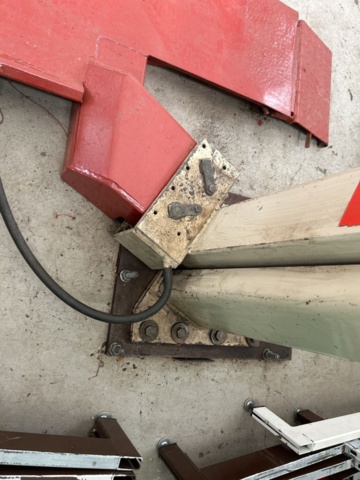 1332688-16 Two-post lift 2500 kg - Koni KO 2025 -1982