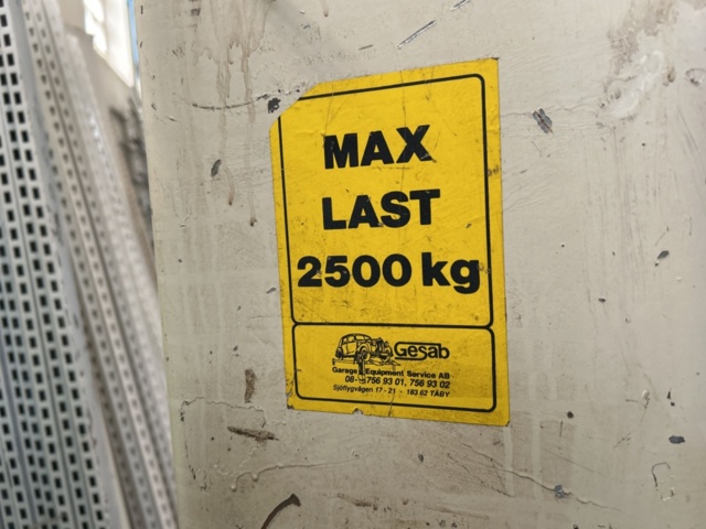 1332688-20 Two-post lift 2500 kg - Koni KO 2025 -1982