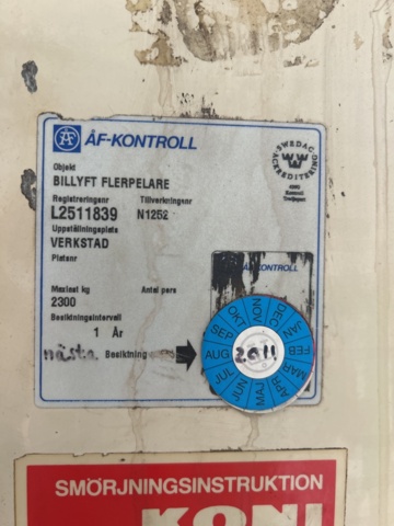 1332688-25 Two-post lift 2500 kg - Koni KO 2025 -1982