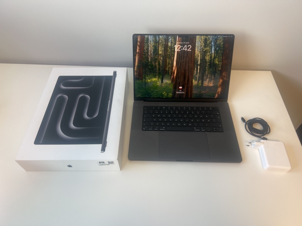 Laptop - Apple MacBook Pro 16