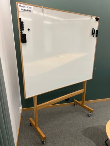 1354747-2 Whiteboard with wooden stand - Lintex