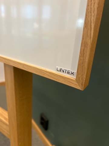 1354747-4 Whiteboard with wooden stand - Lintex