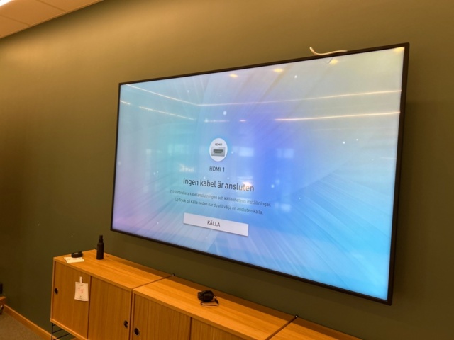 1354748-2 Digital signage screen 75" - Samsung QB75R