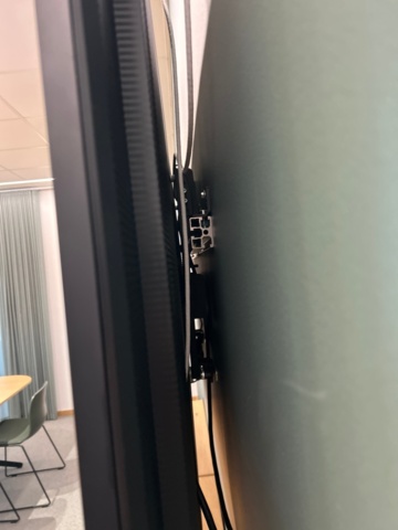 1354748-3 Digital signage screen 75" - Samsung QB75R