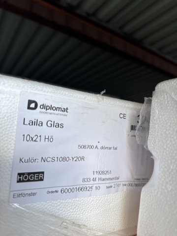 1355464-7 Front door Diplomat doors Laila Glass 10-21 right Yellow 1pc NEW