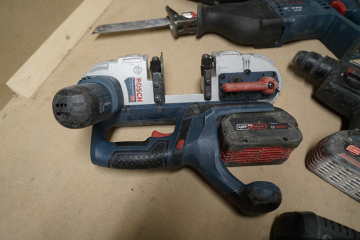 1255403-3 Tool kit - Bosch