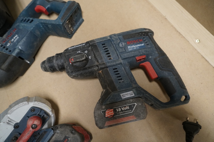 1255403-4 Tool kit - Bosch