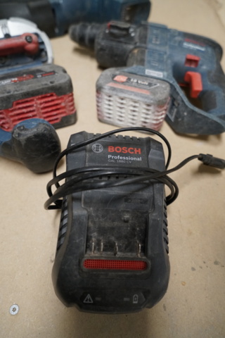 1255403-6 Tool kit - Bosch