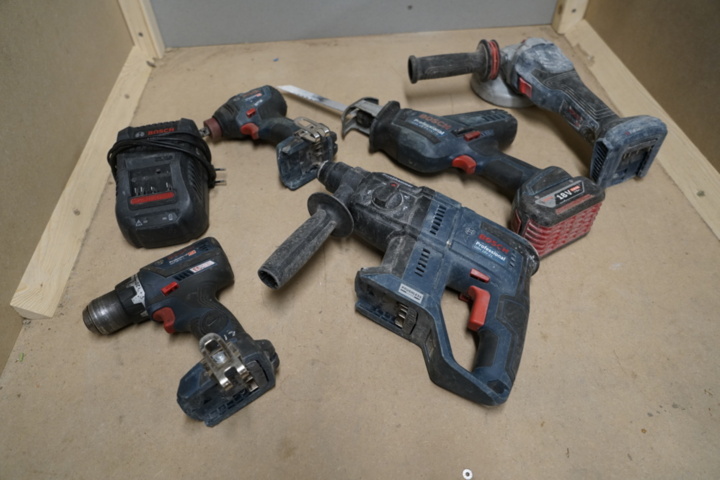 1255406-1 Tool kit - Bosch