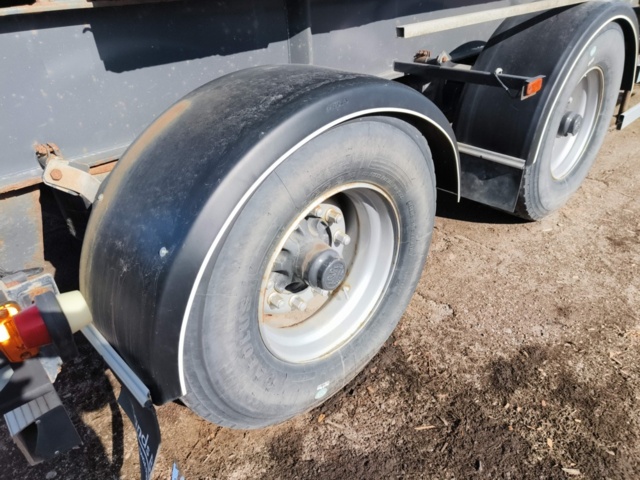 1331263-32 Cassette trailer SLP-3-8200-KS -2009