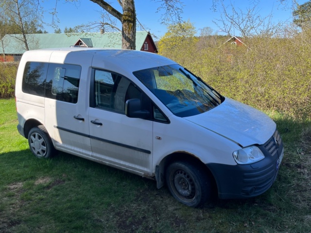1345277-3 Volkswagen Caddy Combi 1.9 TDI Manual, 105hp, 2008