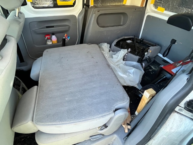 1345277-9 Volkswagen Caddy Combi 1.9 TDI Manual, 105hp, 2008