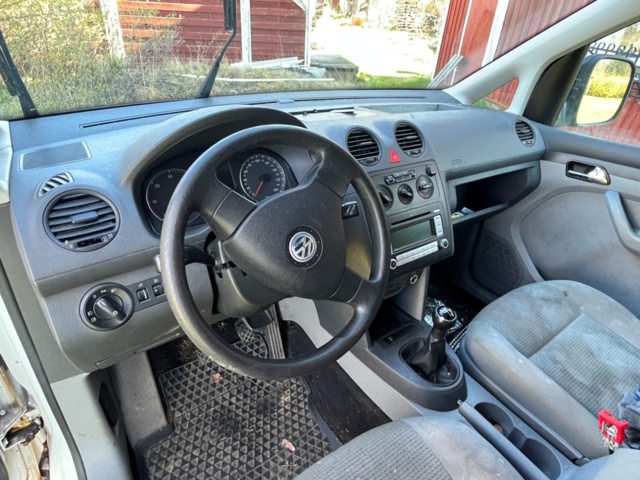 1345277-13 Volkswagen Caddy Combi 1.9 TDI Manual, 105hp, 2008