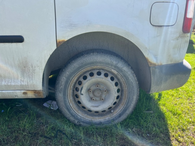 1345277-19 Volkswagen Caddy Combi 1.9 TDI Manual, 105hp, 2008