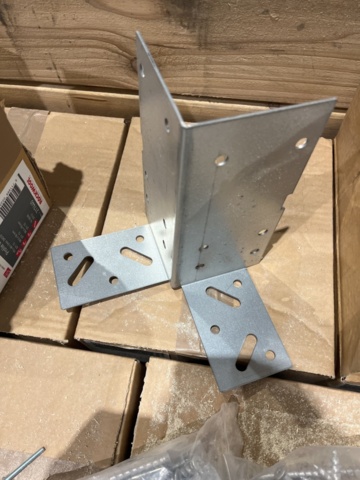 1349139-6 Pallet with profiles - Rockwool RedAir LINK CL profiles - Approx. 288 pcs