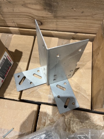 1349139-7 Pallet with profiles - Rockwool RedAir LINK CL profiles - Approx. 288 pcs