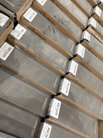 1349153-3 Pallet with approx. 10,300 wood screws - Rothoblaas VGZ 7×220 mm
