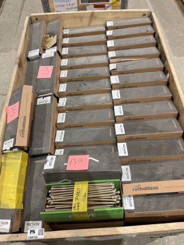 1349153-9 Pallet with approx. 10,300 wood screws - Rothoblaas VGZ 7×220 mm