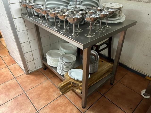 1356127-1 Unloading table stainless steel excl. contents