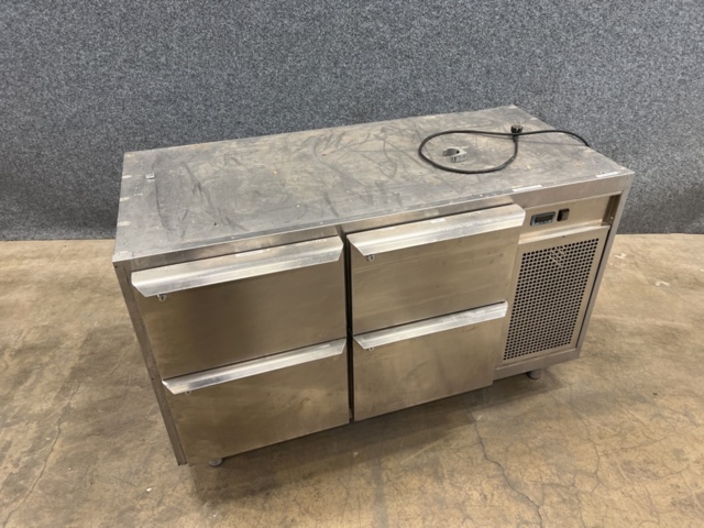 1357763-2 Stainless steel bar counter