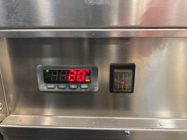 1357763-9 Stainless steel bar counter