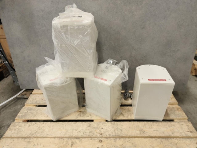 1331270-1 Four speakers Bosch LB1-UM20E-L