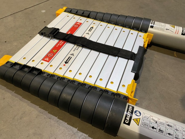 1358581-4 Telescopic ladder 16 steps - YY- NST-380