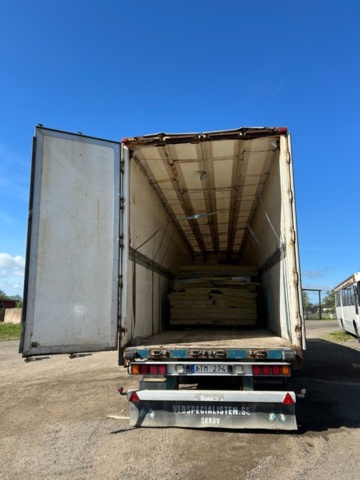 1356202-14 Visor trailer Kilafors 4-axle 2009