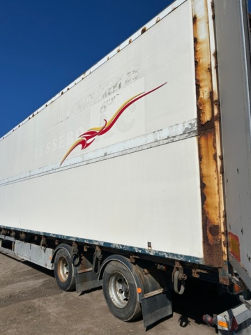 1356202-17 Visor trailer Kilafors 4-axle 2009