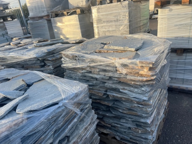 1358804-3 Granit, oregelbunden 60 kvm