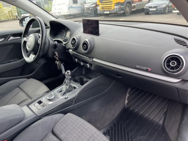 1277084-29 Audi A3 Sportback 1.2 TFSI S Tronic, 105hp -2014