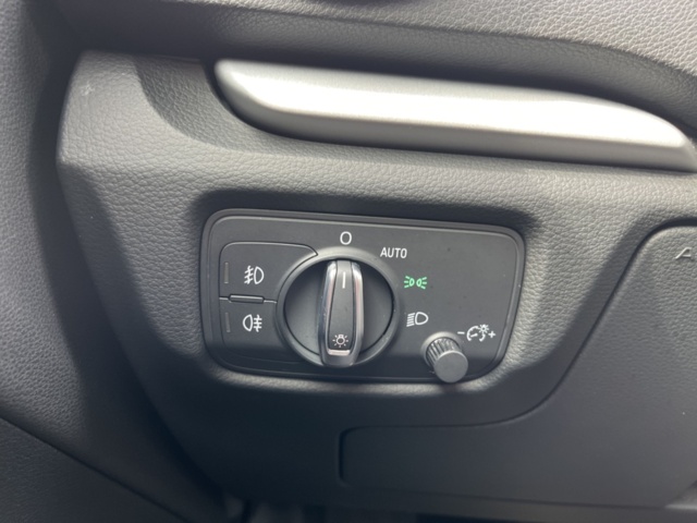 1277084-44 Audi A3 Sportback 1.2 TFSI S Tronic, 105hp -2014